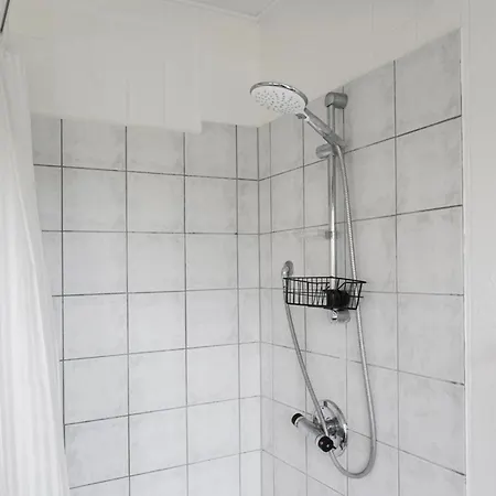 דירה In With Kitchen